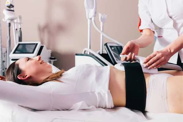 woman having body sculpting to help improve her body image and her mental health Tilbury